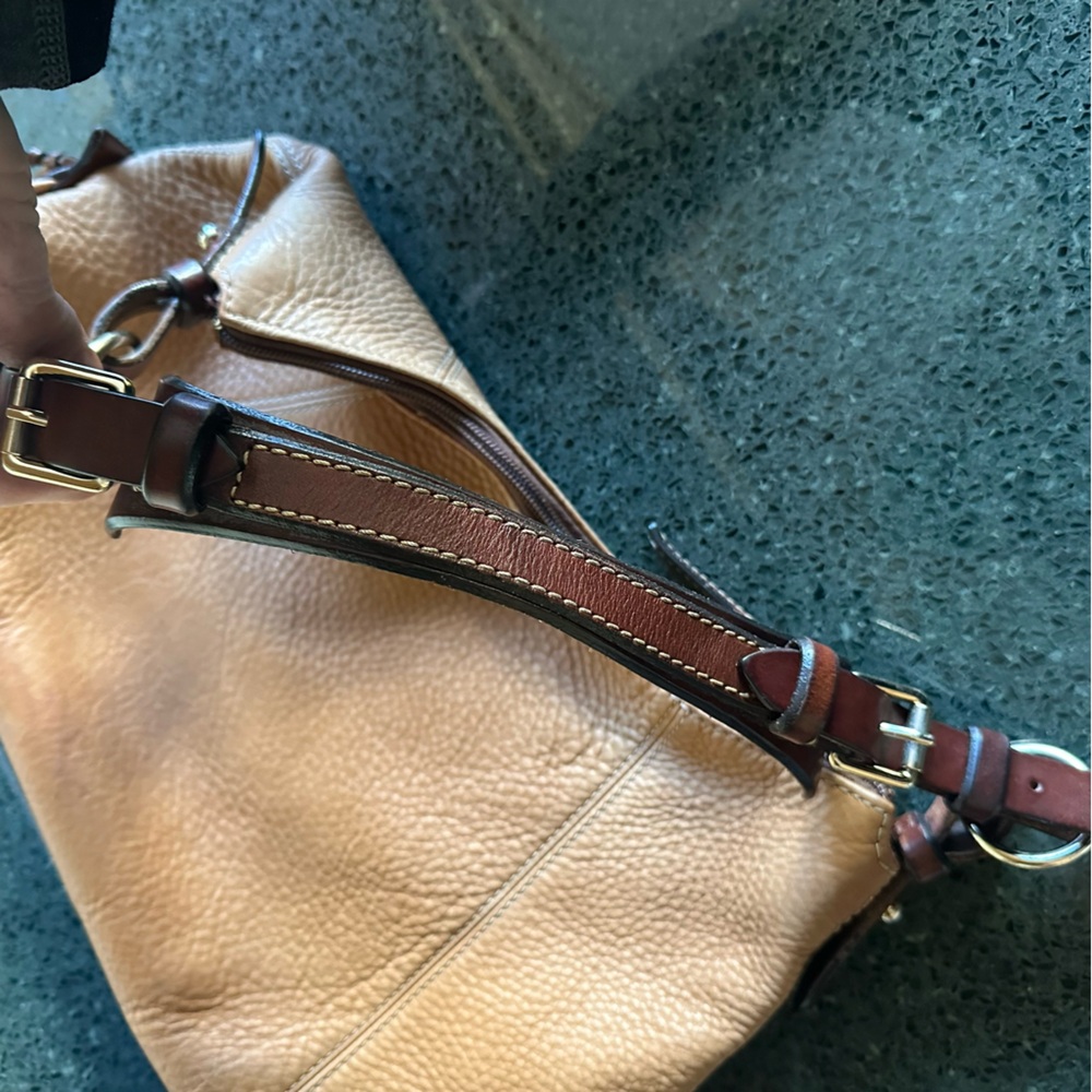 Dooney & Bourke Pebble Grain Hobo Bag WELL LOVED and USED - Picture 5 of 12